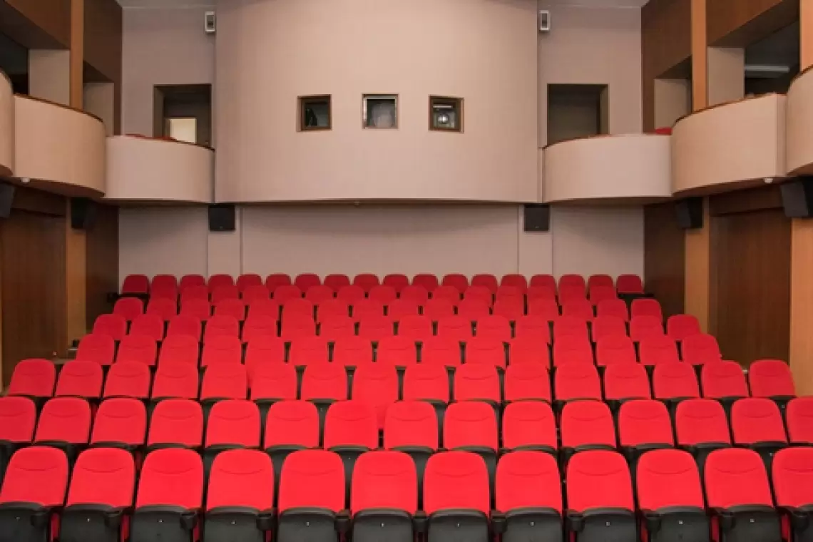 CJCC | Invitație la film: Prietenul meu delfinul – 2D (variantă dublată)
