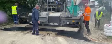 Căscioarele | Fl. Bordei: Toată iarna s-a lucrat la terasament iar astăzi turnăm asfalt