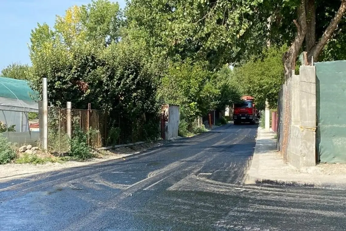 A început turnarea celui de-al doilea strat de asfalt în Cartierul Măgureni