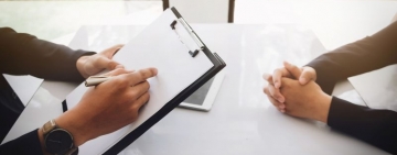 Părinții ai căror copii au decedat în timpul sarcinii, la naştere sau până la împlinirea vârstei de 18 ani vor beneficia gratuit de 10 şedinţe de consiliere psihologică, pentru depășirea traumelor emoționale