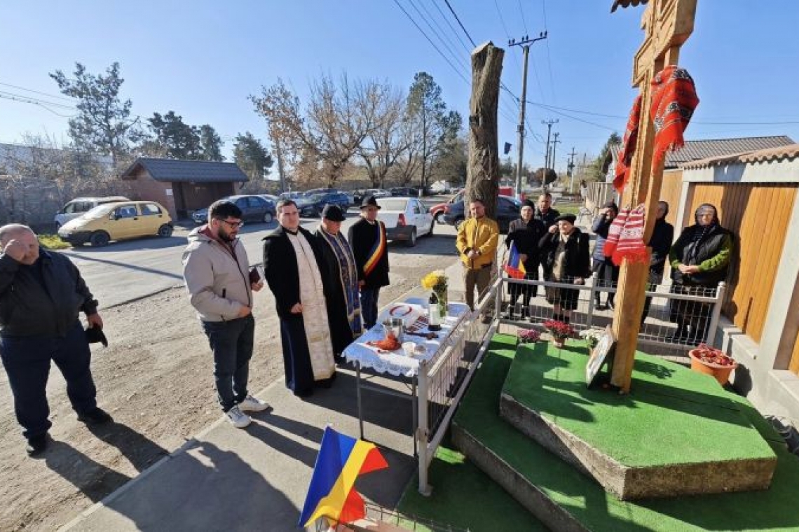 Chirnogi | Primarul Ion Ștefan, prezent la la sfințirea troiței ce poartă hramul sfinților arhangheli Mihail și Gavril