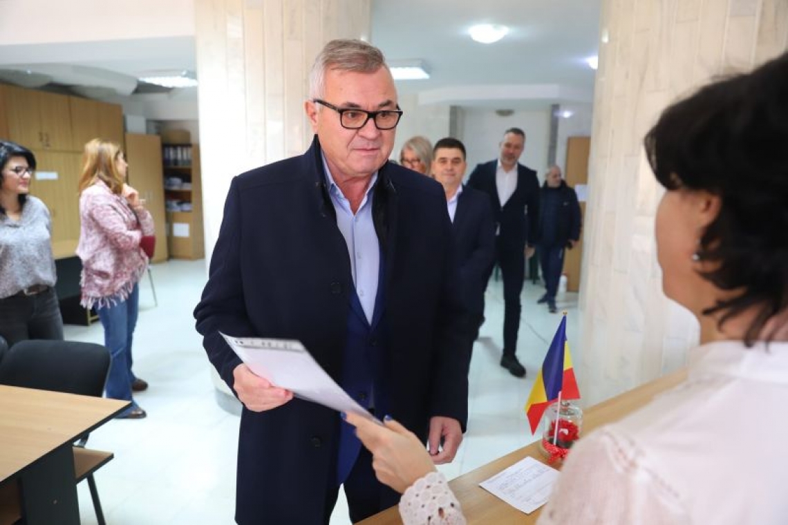  Ion Samoilă: Am avut onoarea de a prelua oficial mandatul de parlamentar