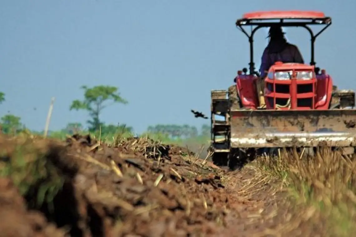 Subvenționarea accizei la motorina utilizată în agricultură continuă și în 2025