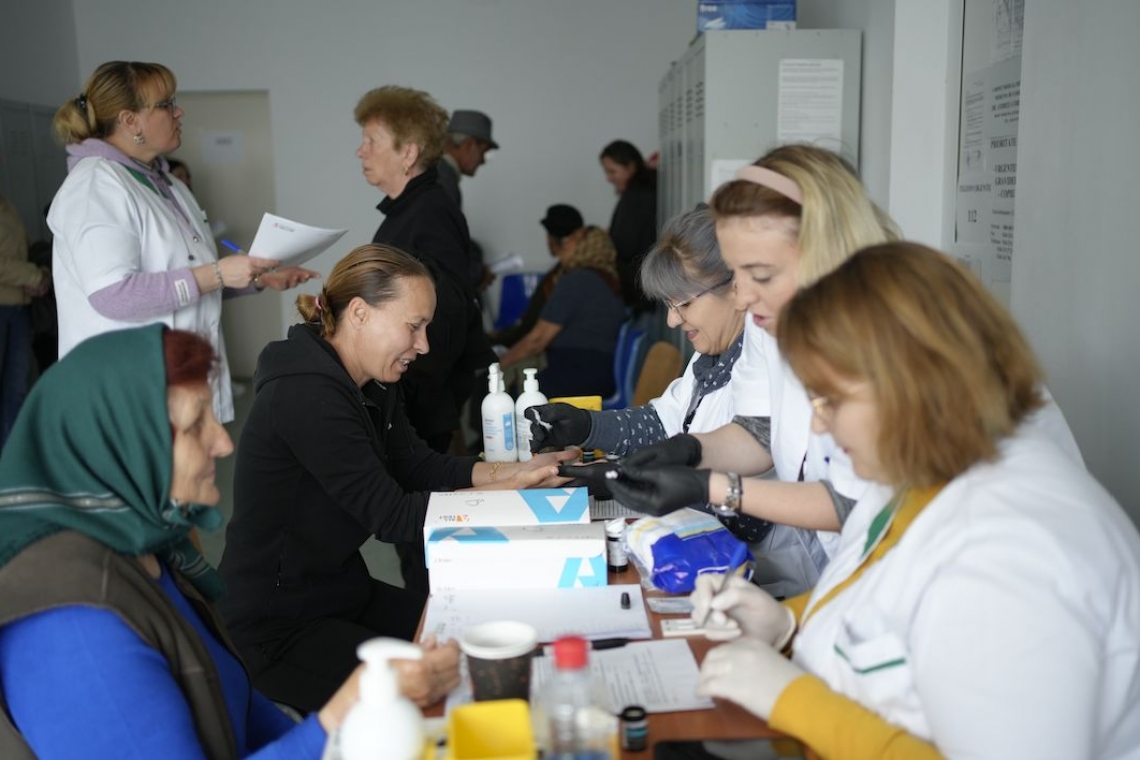 Peste o mie de români din șase județe beneficiază de testări medicale gratuite pentru boli cronice grave