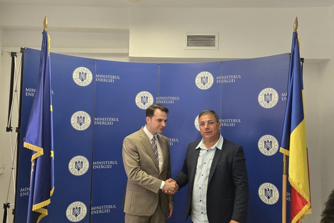  Fundeni | Gheorghiță Cărtușanu: Am semnat contractul de finanțare pentru construirea unui parc fotovoltaic în comuna noastră