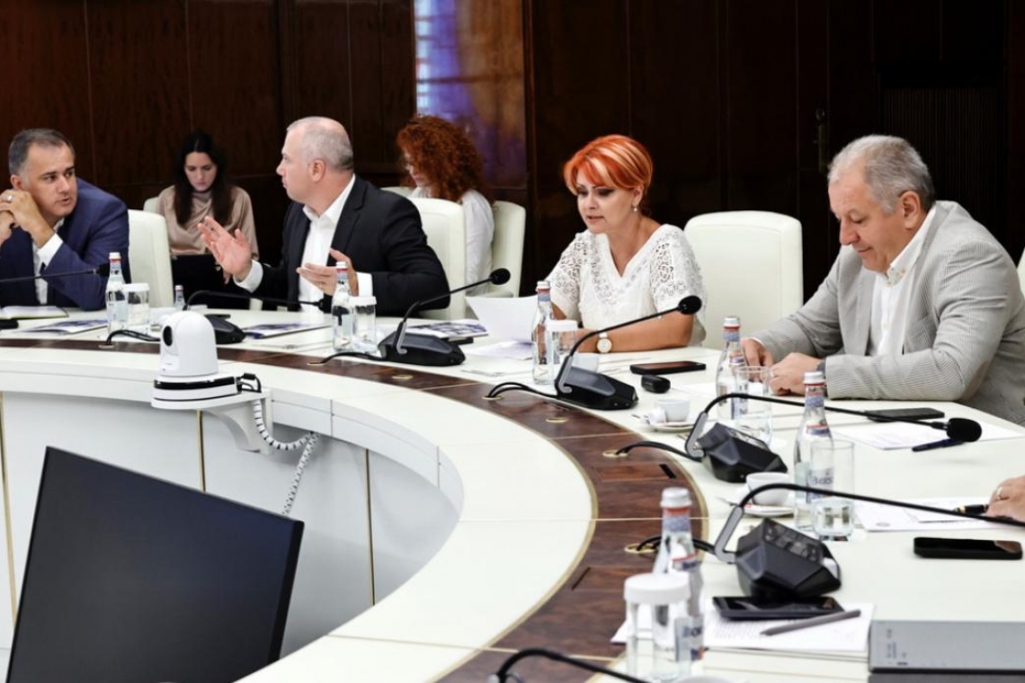 AMR |  Dialog asupra Pachetului 2 de măsuri privind reforma administrației publice și a proiectelor finanțate prin PNRR