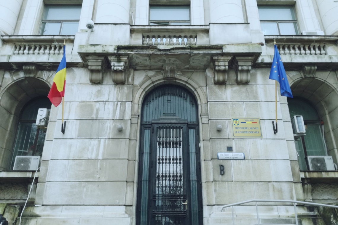 Ministerul Muncii propune o serie de norme tranzitorii cu privire la detașările și transferurile funcționarilor publici