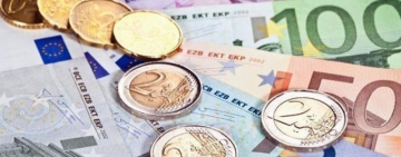 Euro s-a retras de la 5,07 lei la 5,06 lei