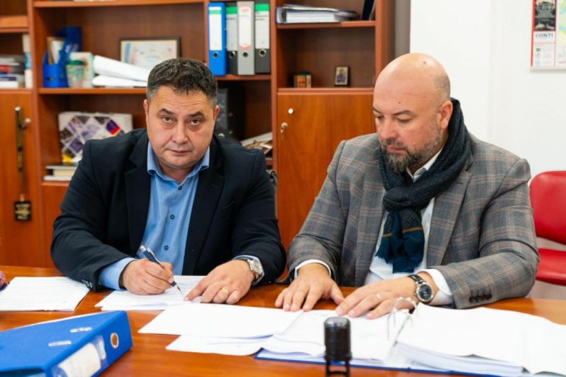 Oltenița | Mihăiță Beștea: Am semnat două contracte importante care vizează modernizarea infrastructurii rutiere din orașul nostru