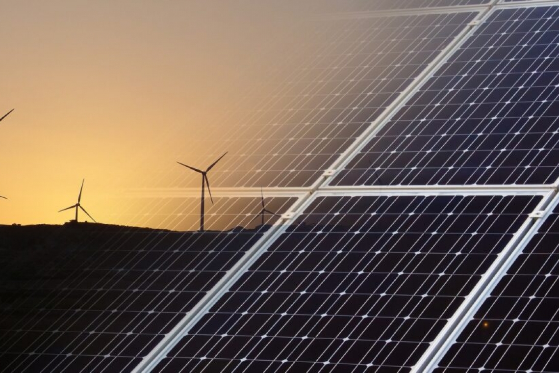Prosumatorii români nu mai oferă energie pe credit furnizorilor– legea îi pune în sfârșit pe picior de egalitate