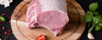 Trei din patru români preferă carnea de porc românească,  dar nu știu să o recunoască în magazine
