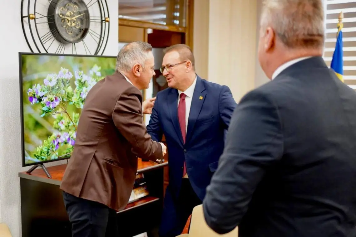 Primarul Marius Dulce, prezent la întâlnirea ministrului Florin Barbu cu fermierii călărășeni