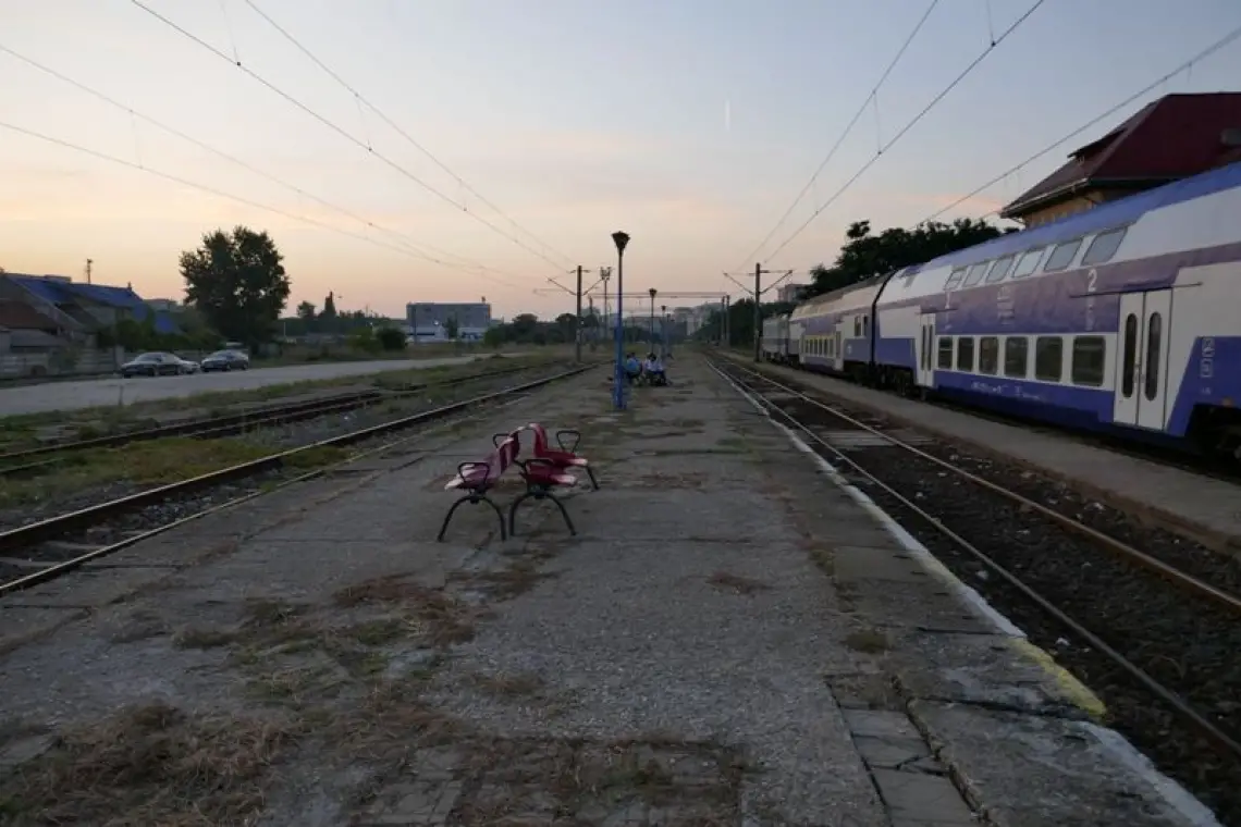 Primăria Fundeni investește într-o nouă platformă și facilități pentru călători