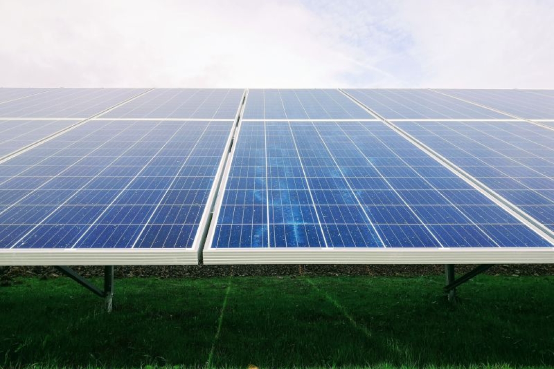 Parc fotovoltaic și stație de încărcare auto, racordate la rețea în comuna Spanțov