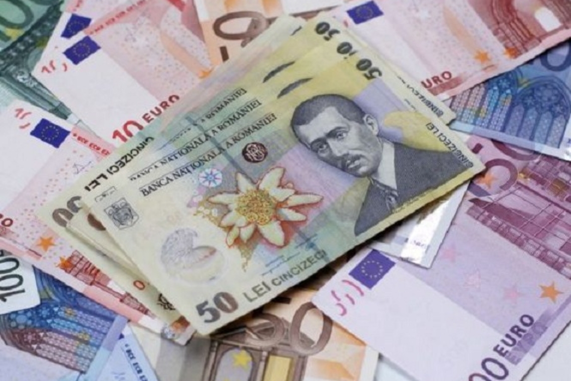 ANALIZĂ: Euro a scăzut la minimul ultimelor două săptămâni