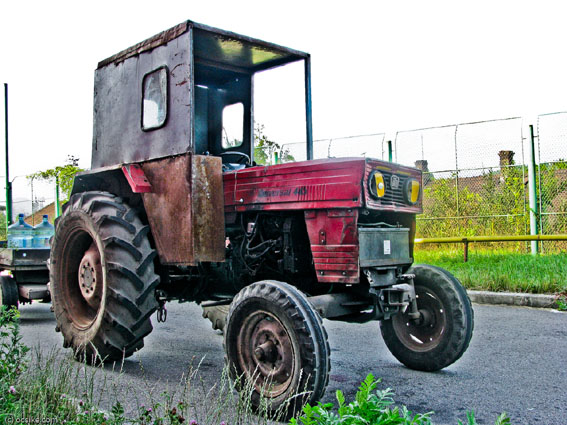 tractor vechi