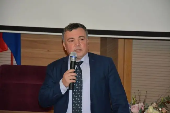 Deculescu