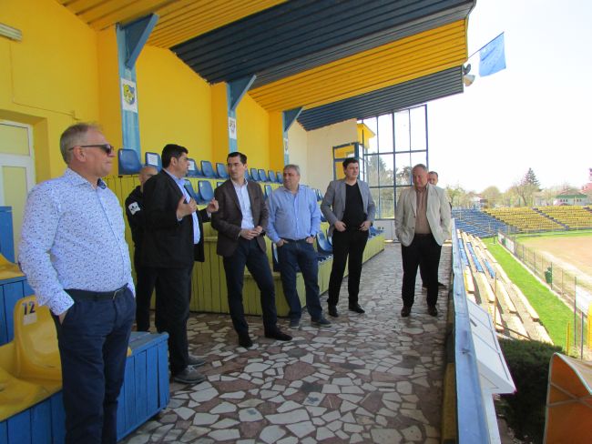 Burleanu la stadion