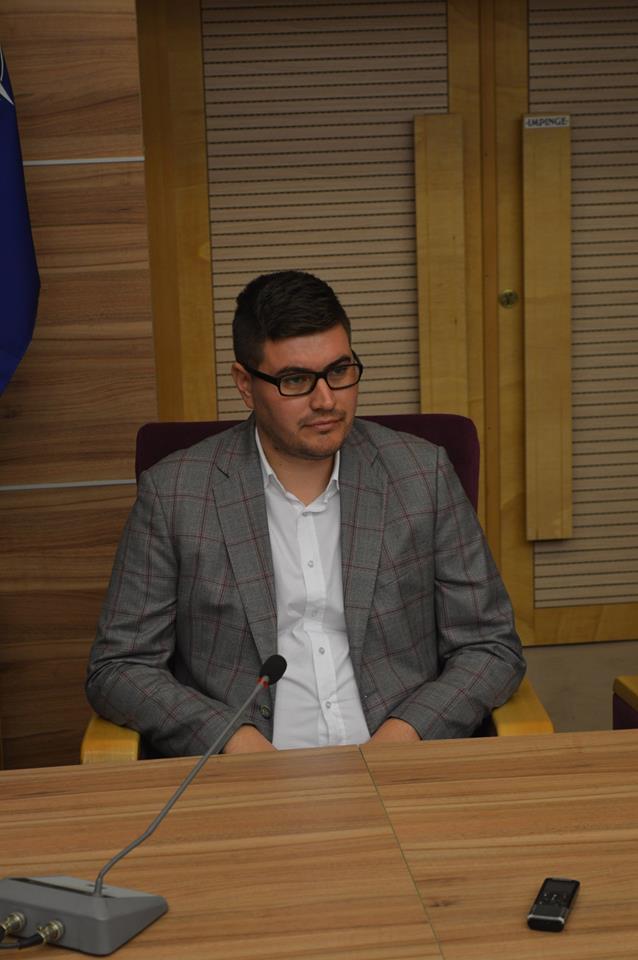 Alex Vasile TNL