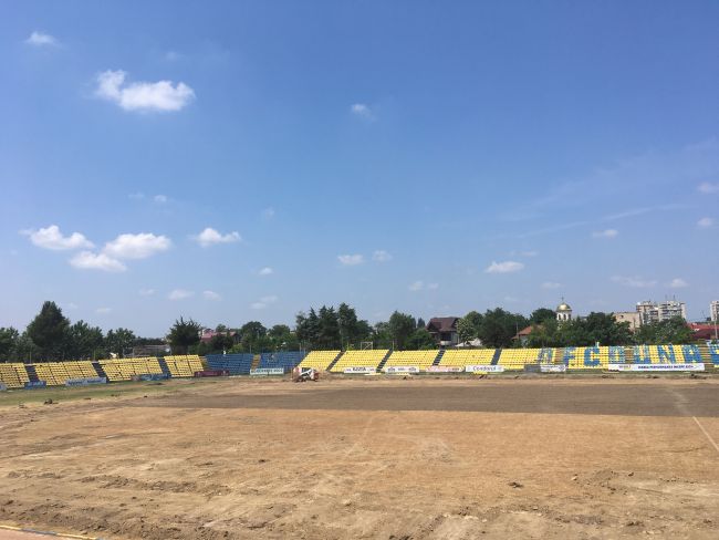 Stadion lucrari