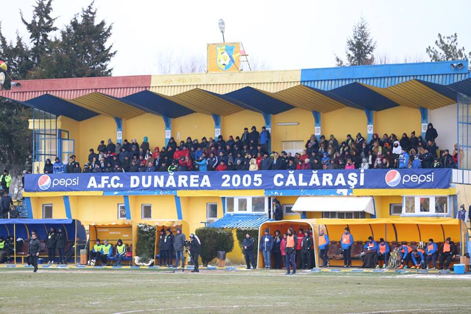 Tribuna Oficiala