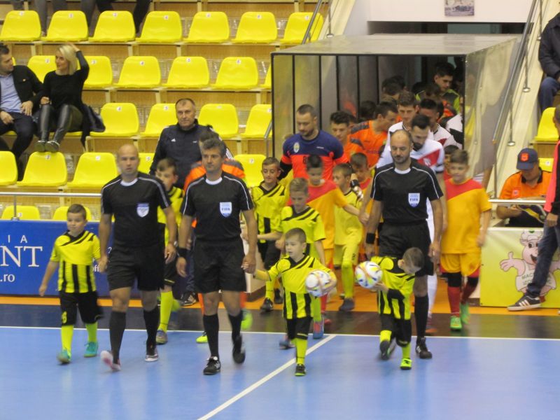 jucatori intra